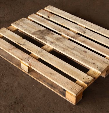 Used standard thick FIN size wooden pallet 1000x1200mm