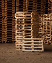 Used standard thick wooden pallet 800x1200mm with HT IPPC heat treatment