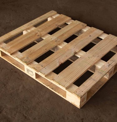 Used standard thick wooden pallet 1000x1200mm with bottom perimeter (UK type pallet)