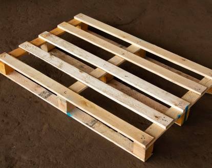 Used standard thin wooden pallet 800x1200mm