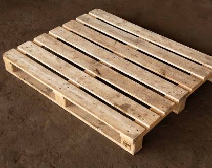 Used standard thick FIN size wooden pallet 1000x1200mm with HT IPPC heat treatment