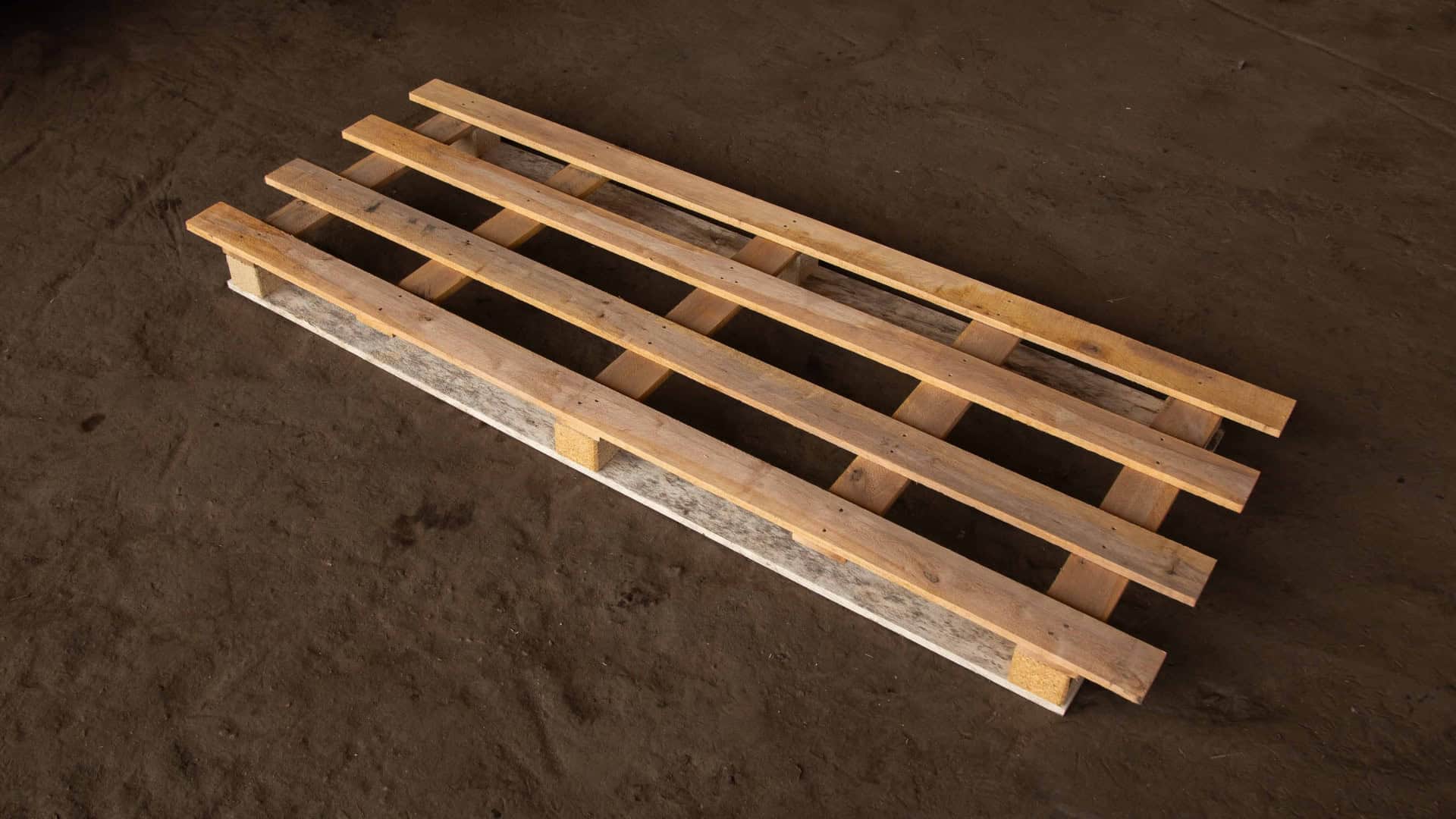 New wooden pallets